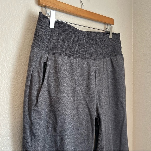 Athleta Women’s Venice Mid Rise Breathable Joggers in Gray, Size X-Large - Picture 3 of 11